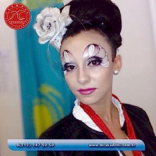 FANTASTİK MAKYAJ EĞİTİMİ